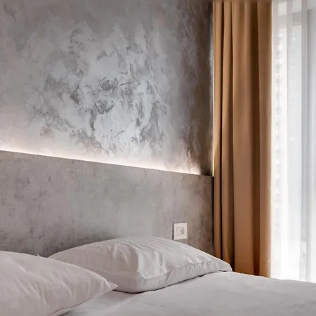 Luminosa - Smart Luxury In Aviatiei - Free Parking - Ev Station Apartmán *