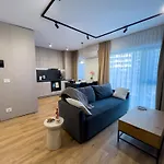 Luminosa - Smart Luxury In Aviatiei - Free Parking - Ev Station * Bucareste